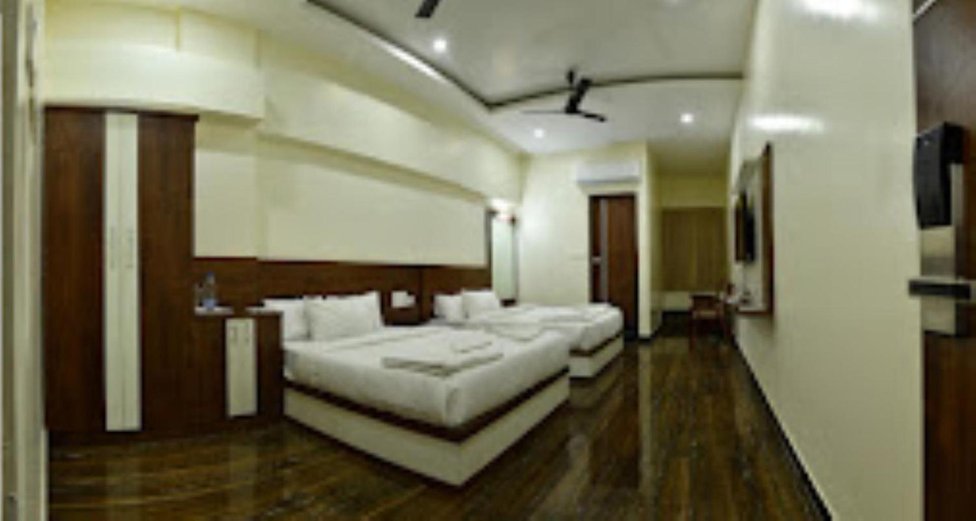Hotel Nivetha Grand , Coimbatore Exteriör bild